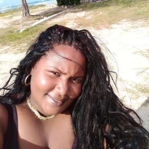 Meet your Posher, Gesenia